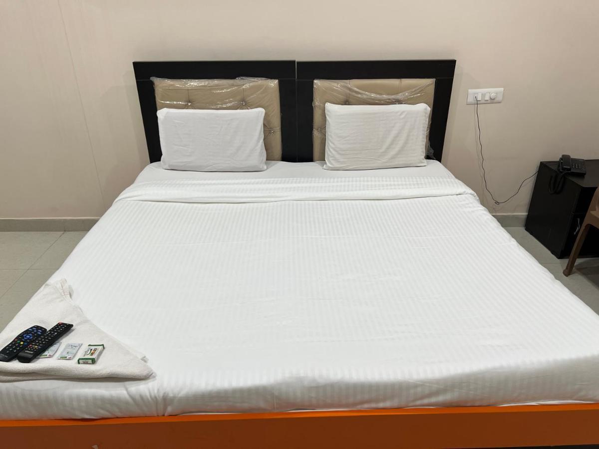 5 Star Grand Otel Shamshabad Dış mekan fotoğraf